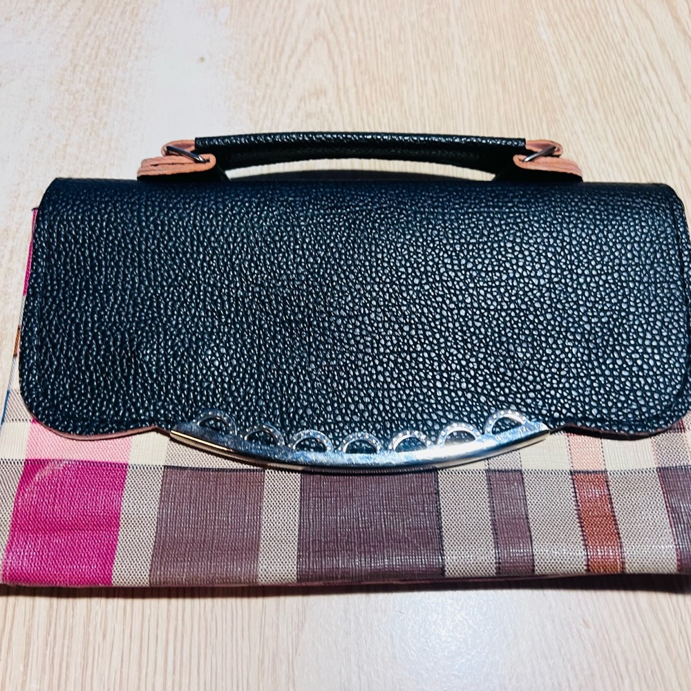 Elegant Black and Pink Women's Handbag